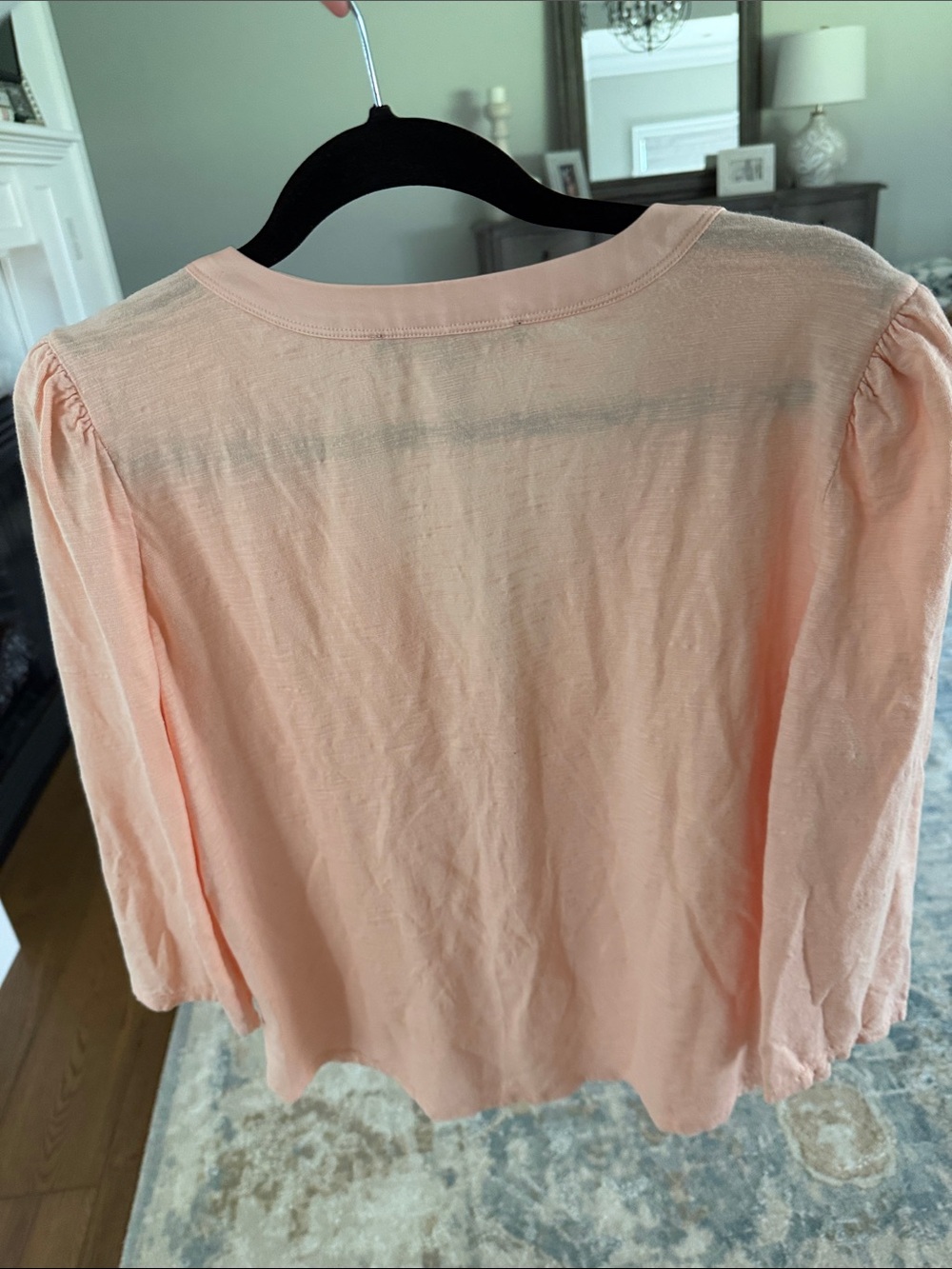 White House Black Market Light Pink V-Neck Buttoned Long Sleeve Top - Picture 9 of 10